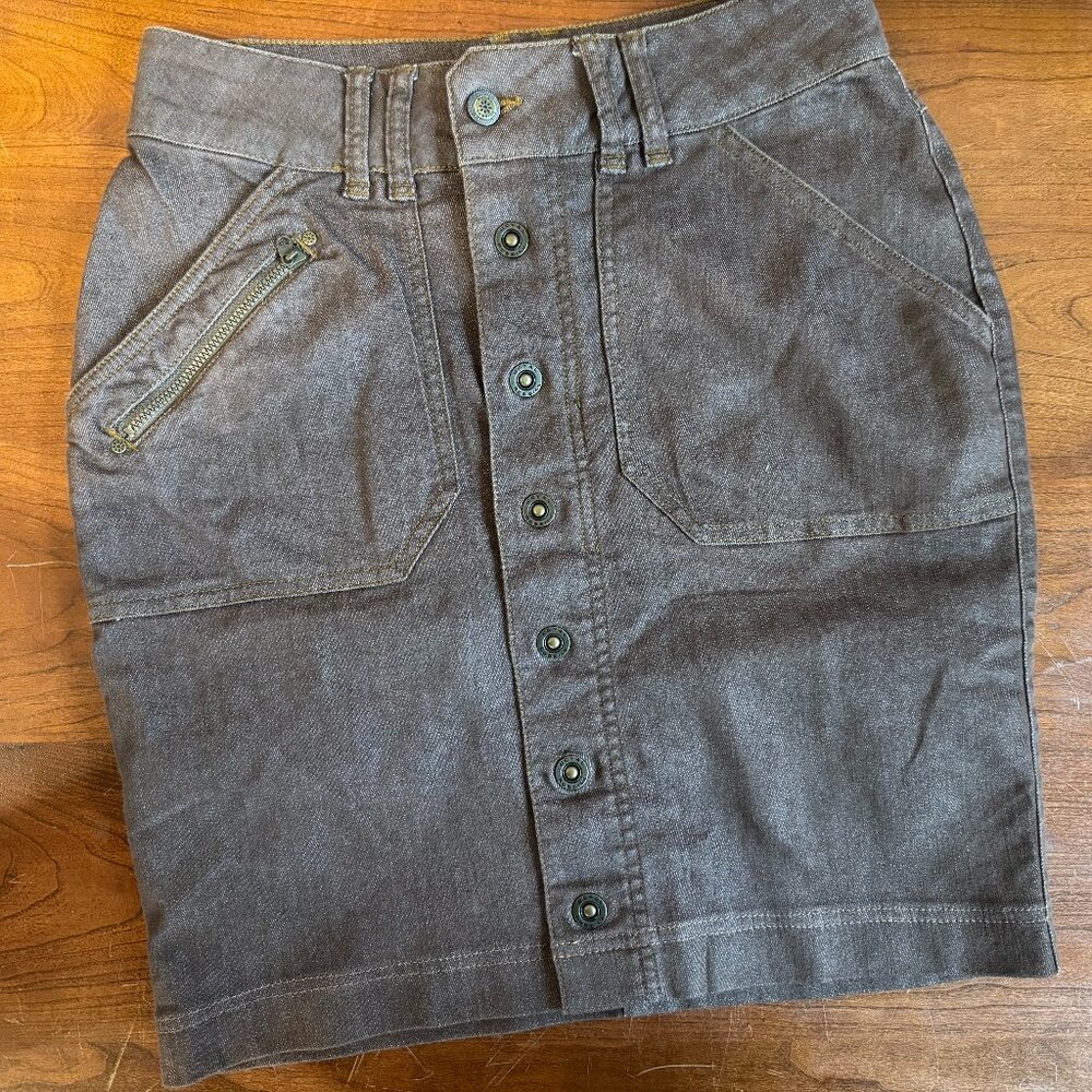 Brown Utility Mini Skirt – Button Front, Zip Pocket, Structured Cotton, Size 6